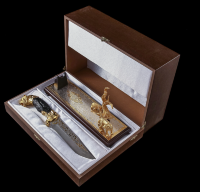 Нож подарочный на подставке ПАНТЕРА AZRV51794
