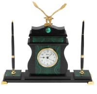 Часы каминные из малахита ОРЁЛ 072127765 Часы каминные из малахита ОРЁЛ 072127765