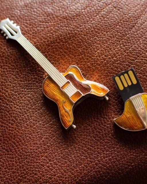Флэш-накопитель ГИТАРА AZJ/usb-skr