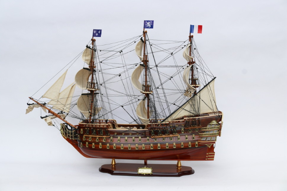 Модель парусника ROYAL LOUIS, Франция TS-0010-W-80 Модель парусника ROYAL LOUIS, Франция TS-0010-W-80