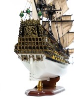 Модель корабля HMS PRINCE HQ-102