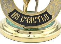 Сувенир КОНЬ С ПОДКОВОЙ НА СЧАСТЬЕ!  на подставке из малахита 037.rk1320
