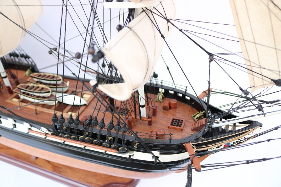 Модель парусника USS CONSTITUTION, США TS-0023-P-80