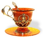 Чашка чайная из янтаря ПЕТР I Br-1002