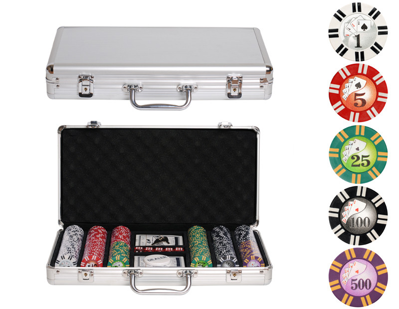 Набор для покера ROYAL FLUSH на 300 фишек GD-RF300