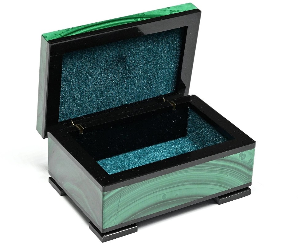 Шкатулка из малахита VIP 037rk.3200143-1 Шкатулка из малахита VIP 037rk.3200143-1