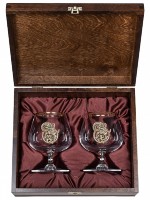 Набор бокалов для коньяка и бренди КОЗЕРОГ в деревянной шкатулке GP-10059412