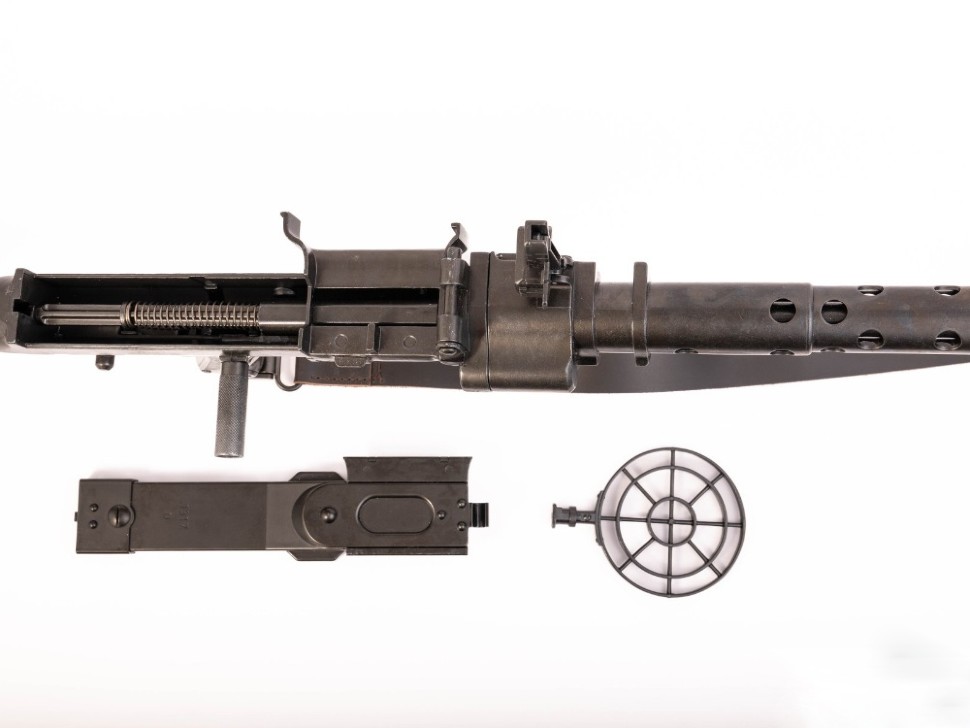 Макет. Пулемет MG-34 с прицельной планкой и ремнем (макет, ММГ) DE-9317