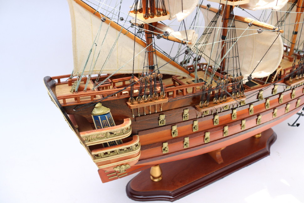 Модель парусника ROYAL LOUIS, Франция TS-0010-W-60 Модель парусника ROYAL LOUIS, Франция TS-0010-W-60