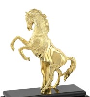 Часы каминные из малахита КОНЬ С ПОПОНОЙ AZRK-3200550 Часы каминные из малахита КОНЬ С ПОПОНОЙ AZRK-3200550