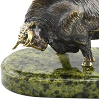 Статуэтка БЫК на подставке из змеевика AZRK-350624 Статуэтка БЫК на подставке из змеевика AZRK-350624