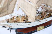 Модель парусника CHRISTIAN RADICH TS-0017-P-60 Модель парусника CHRISTIAN RADICH TS-0017-P-60