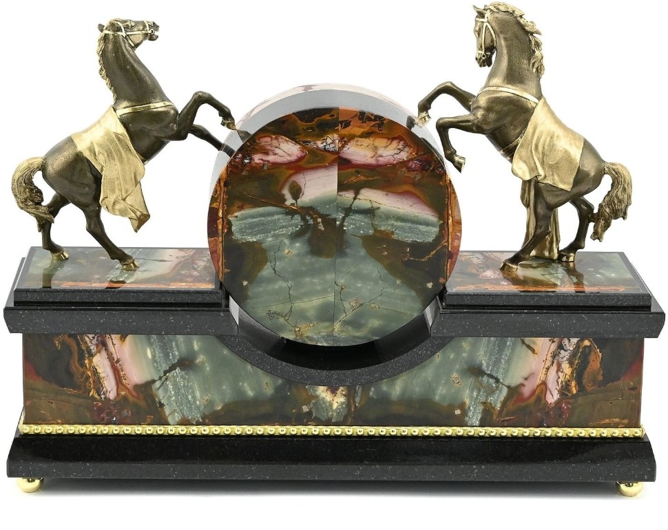 Часы каминные из яшмы КОНИ AZR-3301201 Часы каминные из яшмы КОНИ AZR-3301201