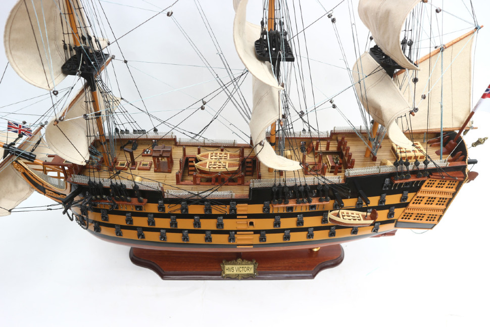 Модель парусника HMS VICTORY, Англия TS-0001-W-80