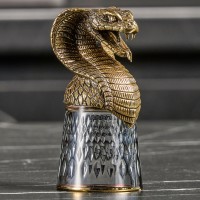 Набор стопок-перевёртышей ЗМЕЯ в подарочном футляре GP-13000970 Набор стопок-перевёртышей ЗМЕЯ в подарочном футляре GP-13000970