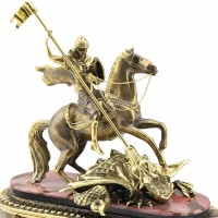 Часы  с канделябрами из яшмы ГЕОРГИЙ ПОБЕДОНОСЕЦ AZRK-3301-207/ct